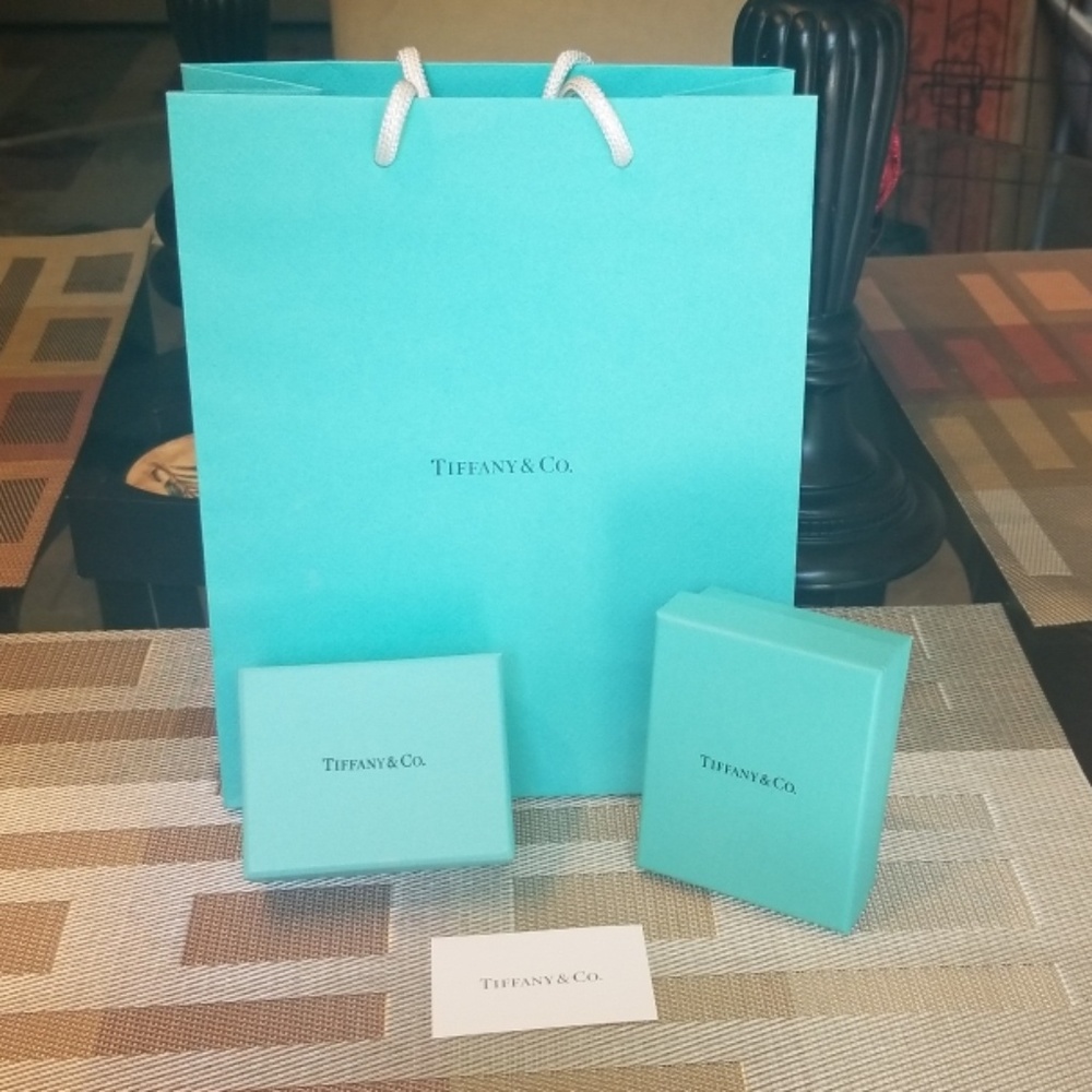 💎Tiffany&co boxes and gift bag